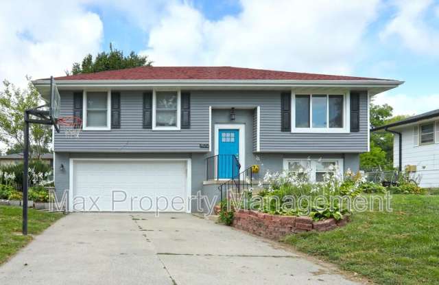 4012 79th St photos photos
