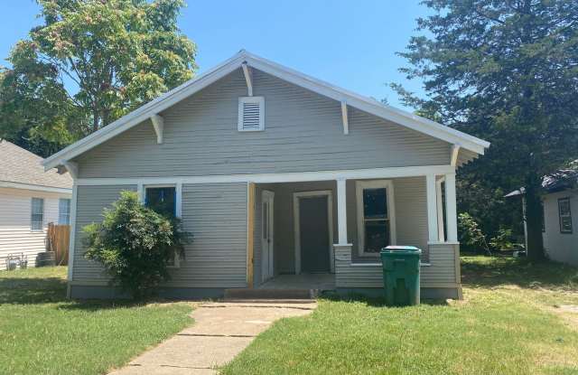 Recently Remodeled 2/1 in Sherman! photos photos