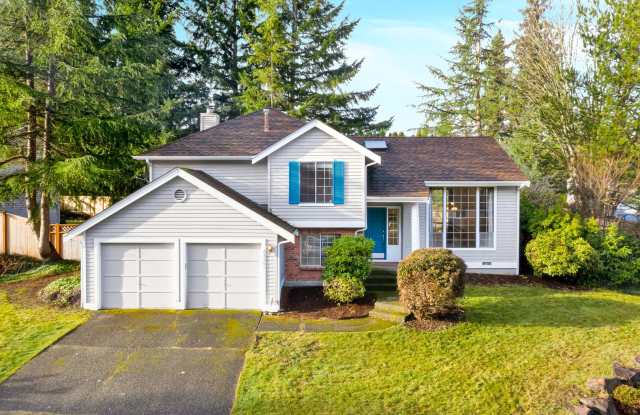 4 Bedroom Traditional Sammamish Home - 23551 Northeast 29th Street, Sammamish, WA 98074