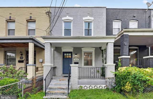 1510 HOWARD Road SE Gallery 2