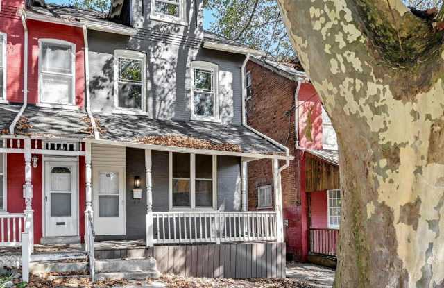 53 South Marshall Street - 1 photos photos