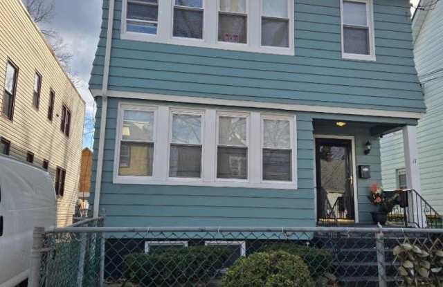17 Bamford Pl Apt 2 photos photos