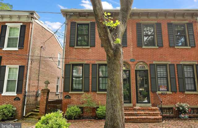 925 LOVERING Avenue Gallery 2