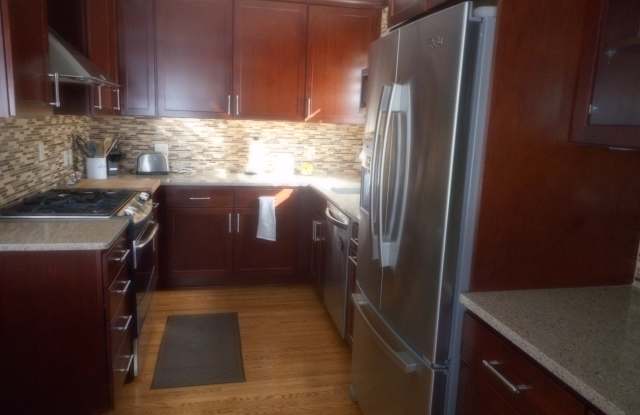 1405 Colonial Dr Gallery 4