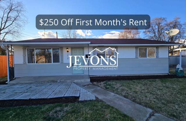 $250 Off First Month's Rent! Easy access to Nob Hill Blvd, 16th Ave, and Summitview Ave for commuting across Yakima photos photos