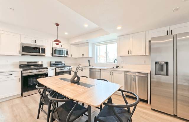TL 1361 W 35th St photos photos