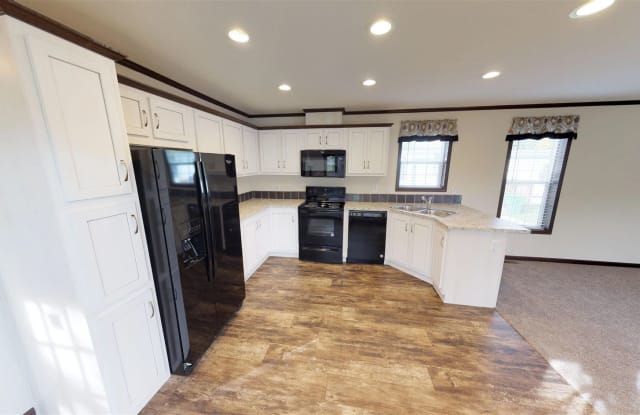 230 Boeing Ave - 230 Boeing Avenue, Bismarck, ND 58504