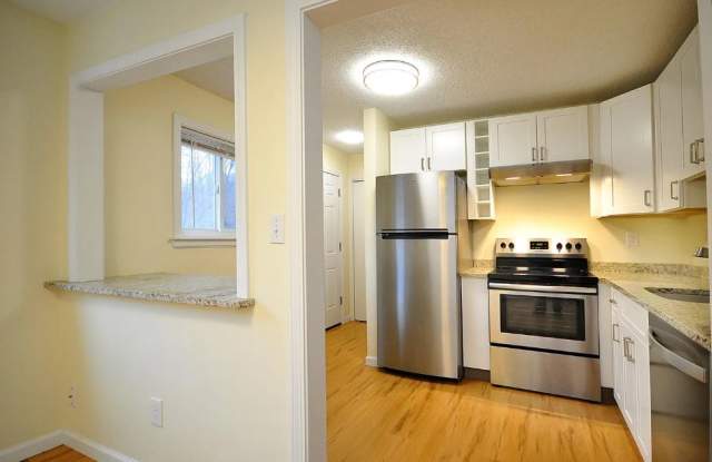 1700 Farmington Avenue photos photos