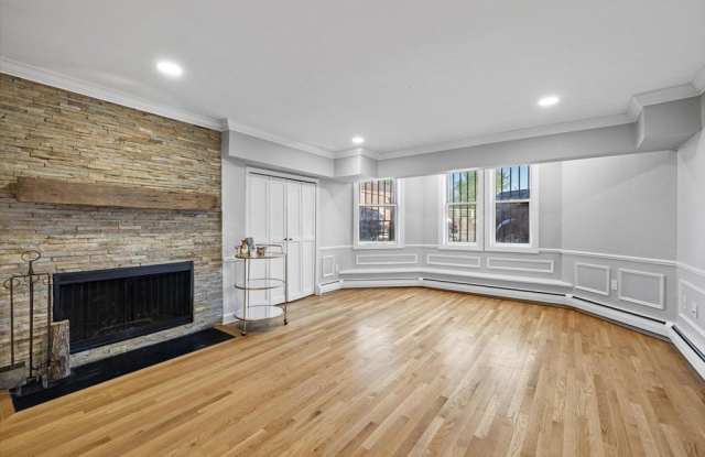 336 Beacon St 1 photos photos