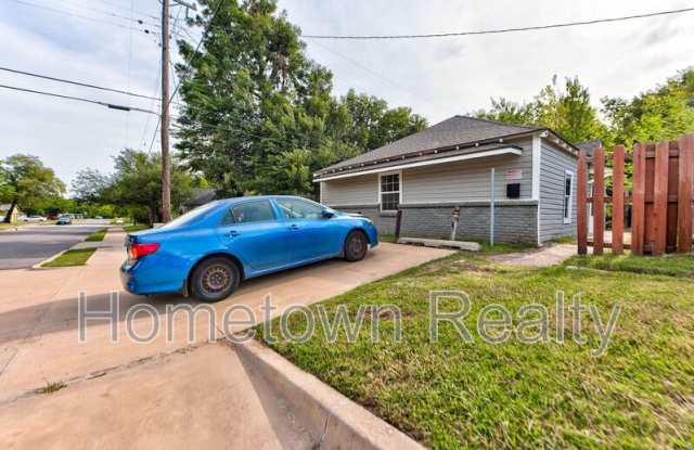 1801 E Madison Street Gallery 2