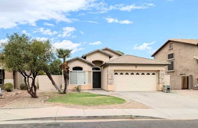 AVAILABLE NOW IN SAN TAN RANCH GILBERT!!!! photos photos