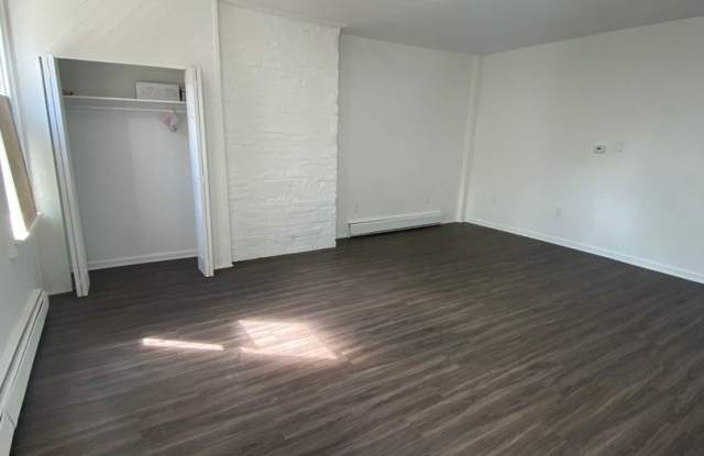 Available MAY 2026 - Beautiful renovated 3 Bedroom, 2 Bath Home in Heart of Allentown! photos photos