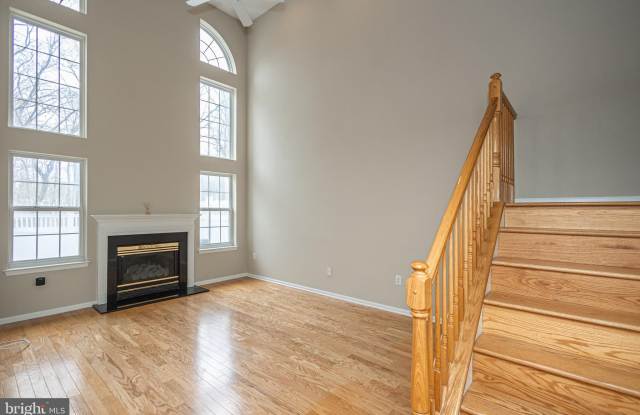 612 BOLLEN COURT Gallery 4