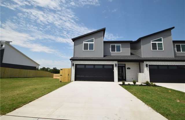 451 Amethyst  RD photos photos
