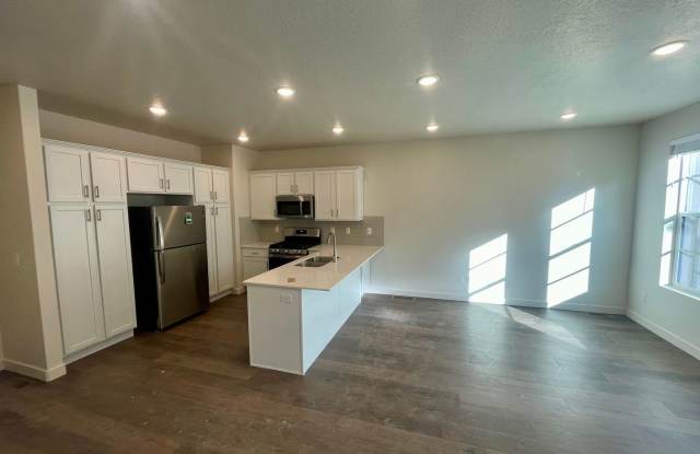 Coyote Ridge Townhome (2 bedroom) Gallery 4