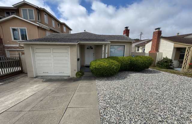 Charming 2-Bedroom Bungalow for Rent Near Downtown South San Francisco - 737 Commercial Avenue, South San Francisco, CA 94080