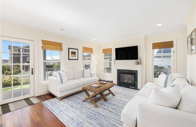 44 Tuckerman Avenue Gallery 3