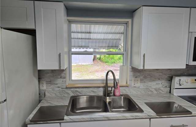 5149 S Manatee Terrace Gallery 2