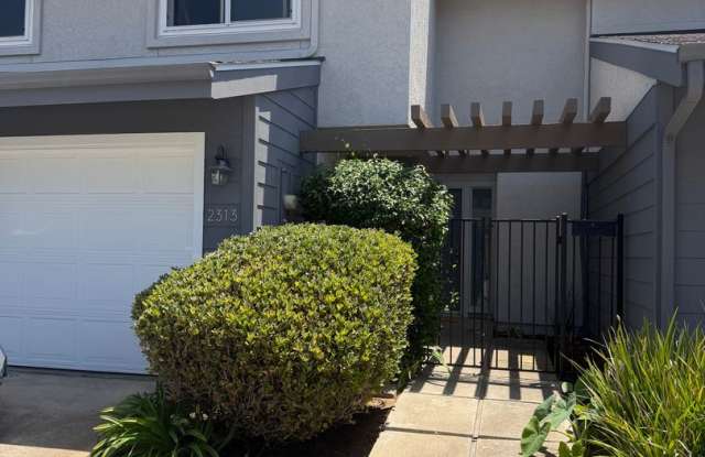 Highly Desirable Park Point Loma Townhome! photos photos