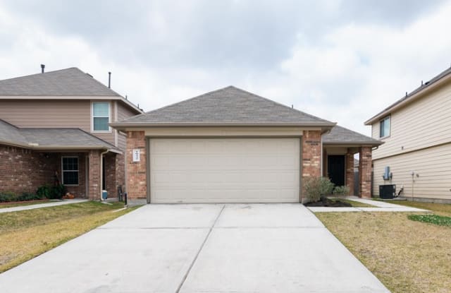 10335 Van Hut Lane - 10335 Van Hut Ln, Harris County, TX 77044