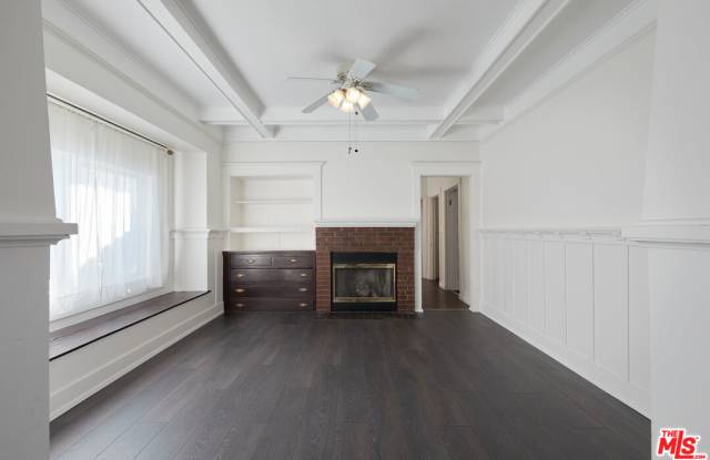 1596 W 35TH PL Gallery 3