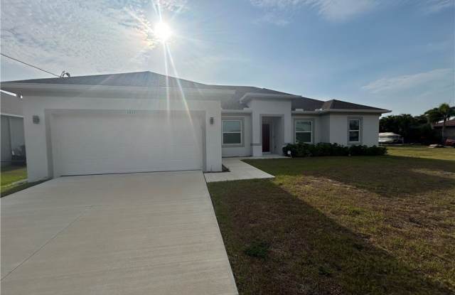 1017 NW 37th Avenue photos photos