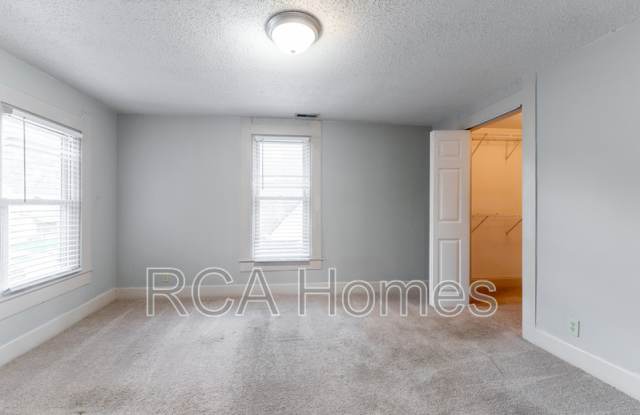 1603 Woodlawn Avenue - B Gallery 3