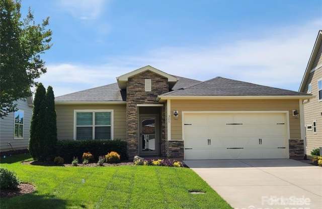 305 Hemlock Bluff Court photos photos
