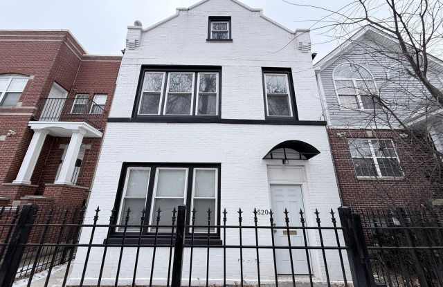 1520 S Kedvale Avenue unit: 2 photos photos