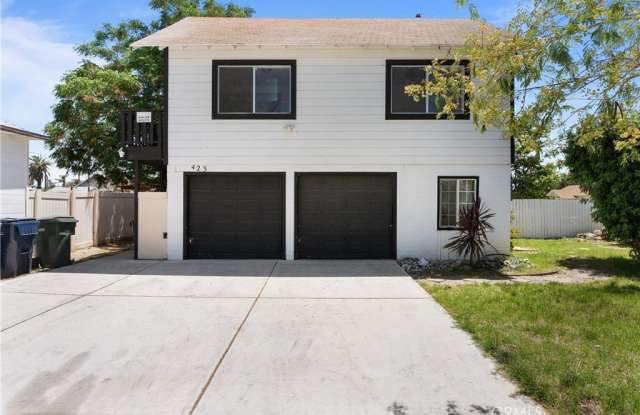 423 Sun Avenue W photos photos
