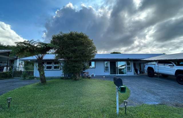 Spacious 4-Bedroom Home with Large Yard in Waiākea, Hilo – $3,000 Gallery 1