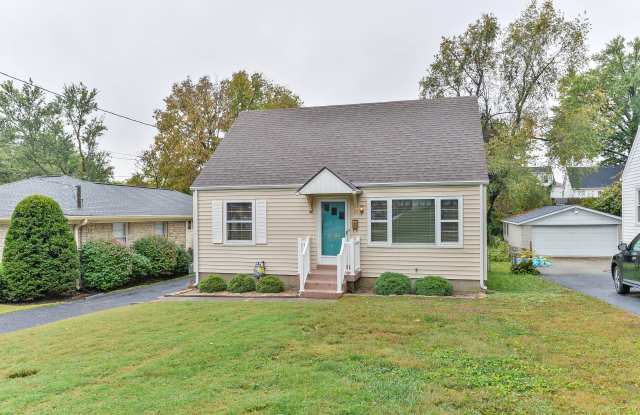 2608 Greenup Rd photos photos