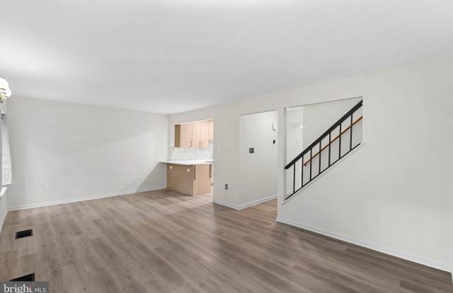 11545 HEARTHSTONE Court Gallery 3