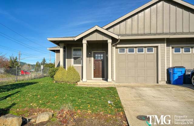 Modern Duplex with Open Layout in Washougal - 3251 Lewis Lane, Washougal, WA 98671