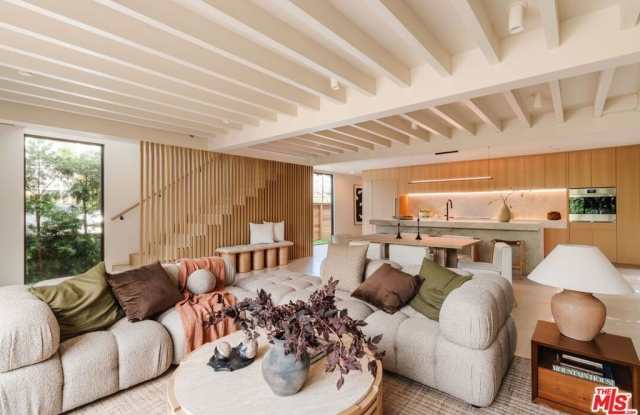 744 Amoroso Place - 744 Amoroso Place, Los Angeles, CA 90291