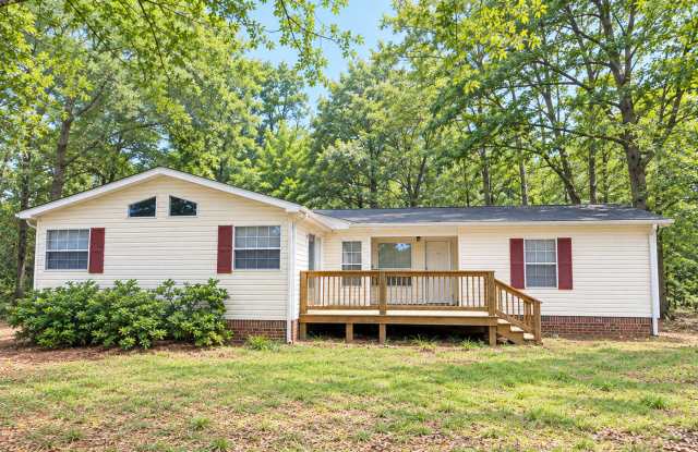 NOW LEASING FOR AN OCTOBER 9 MOVE-IN! Gallery 1