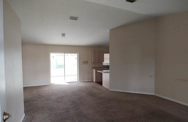 8610 SW 66th Terrace Gallery 2