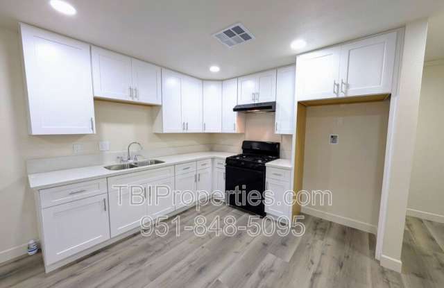 1401 N Pennsylvania Ave photos photos