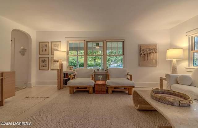 412 Euclid Avenue Gallery 3