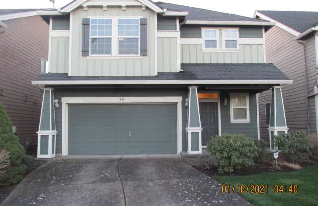 4 Br 2.5 bth Plus Loft! Large Rooms, 2 car- garage, Neighborhood Park ! Fenced backyard photos photos