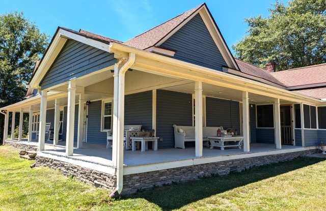 1367 Wade Stephenson Road Gallery 2