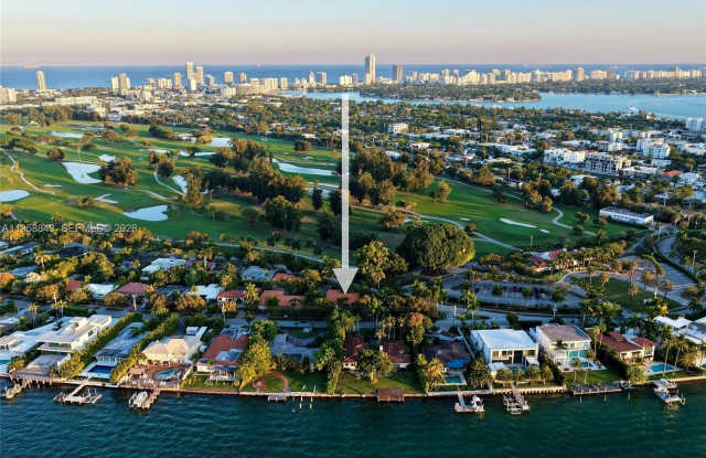 1100 N Shore Dr photos photos