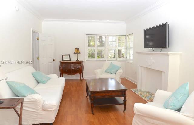 1341 Meridian Ave photos photos