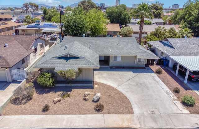 Beautiful single story 3BR/2BA home located in Twin Lakes Village neighborhood photos photos