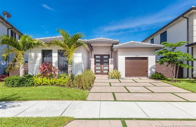 13664 SW 161st Pl - 13664 Southwest 161st Place, Country Walk, FL 33196