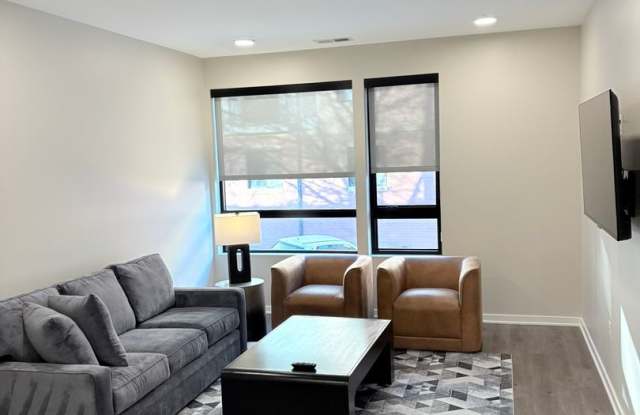 Fully Furnished 1 bedroom with Den! Short Term Lease Available Gallery 2