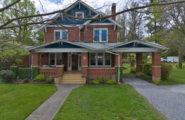 Spacious Living in a Prime Christiansburg Location photos photos