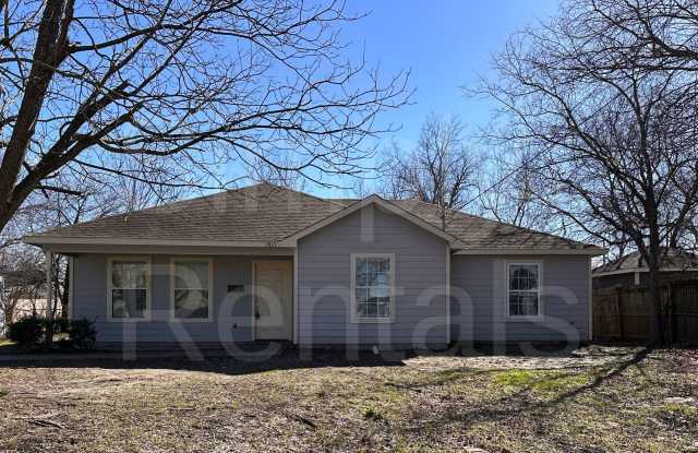 1817 Hemphill - Greenville Gallery 3