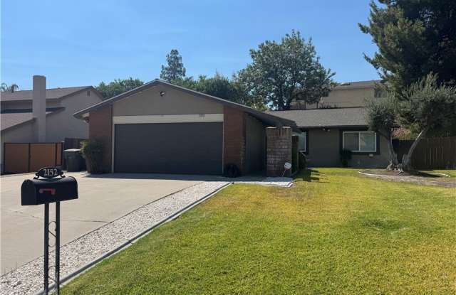 2152 Trafalgar Avenue photos photos