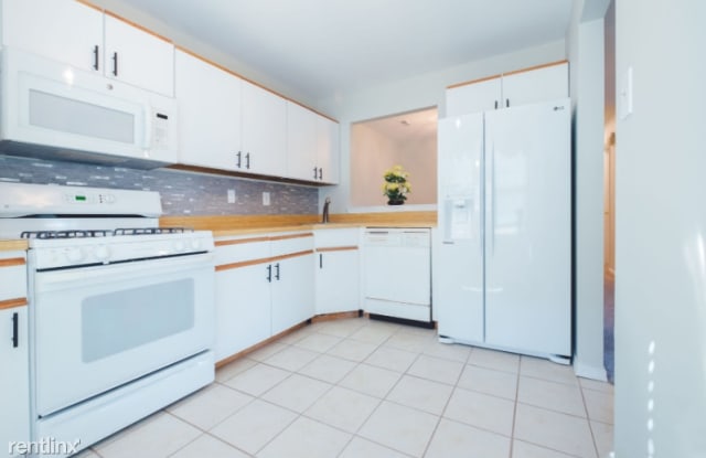 653 Covington Court - 653 Covington Court, Gloucester County, NJ 08080
